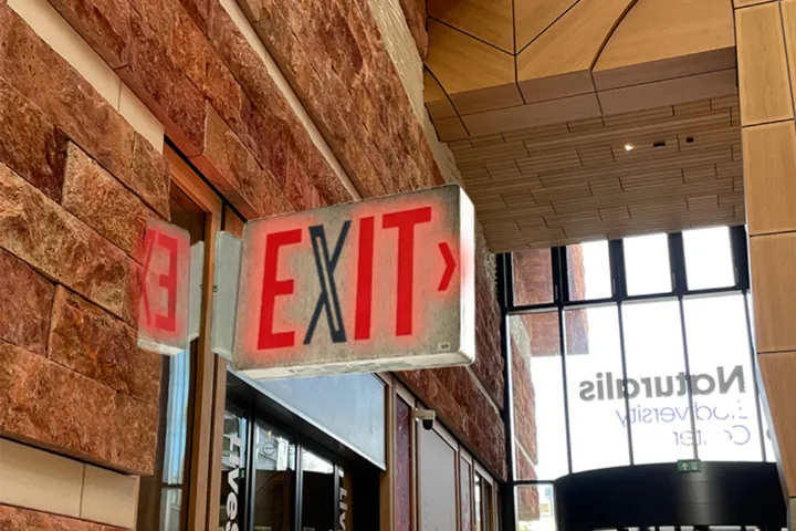 eXit-bordje in Naturalis